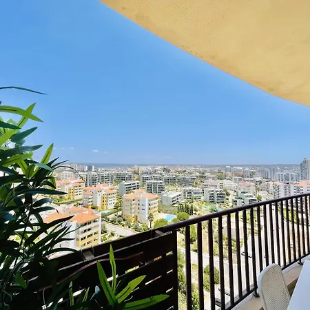 Apartment Gaivota - Beach 300m - Pool - Private Parking